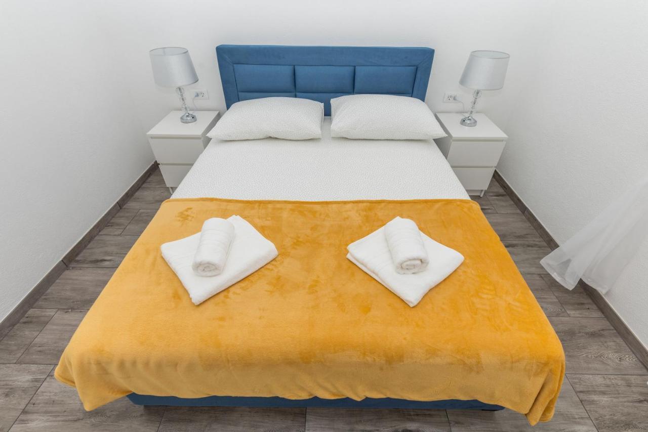 Makarska Dalija Apartment ภายนอก รูปภาพ
