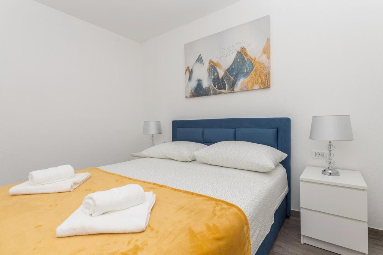 Makarska Dalija Apartment ภายนอก รูปภาพ